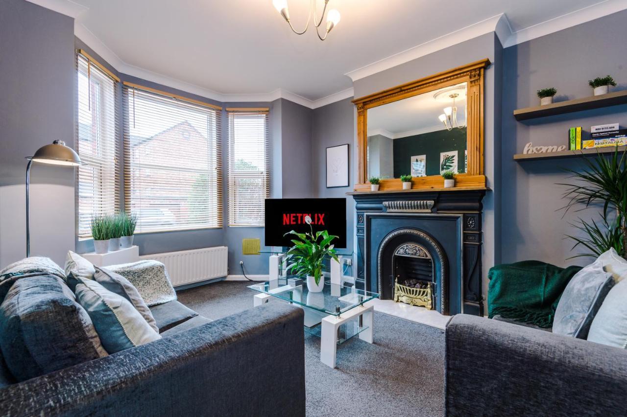 Spacious Modern Chester Home - Great Location Luaran gambar